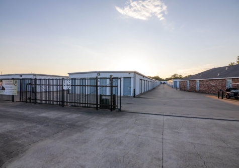 Open front gate at Joey's Self Storage in Waxahachie, TX